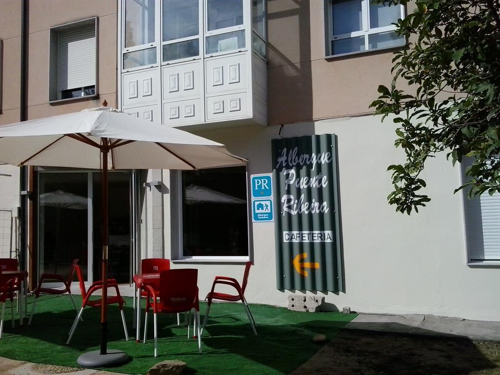 Pension-Albergue Puente Ribeira Sarria Exteriör bild