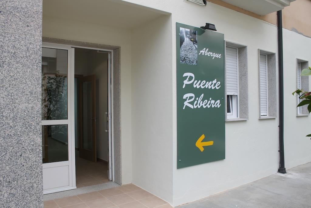 Pension-Albergue Puente Ribeira Sarria Exteriör bild