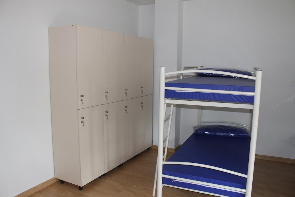 Pension-Albergue Puente Ribeira Sarria Rum bild